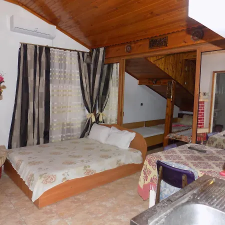 Квартири Мими Accommodatie bij particulieren